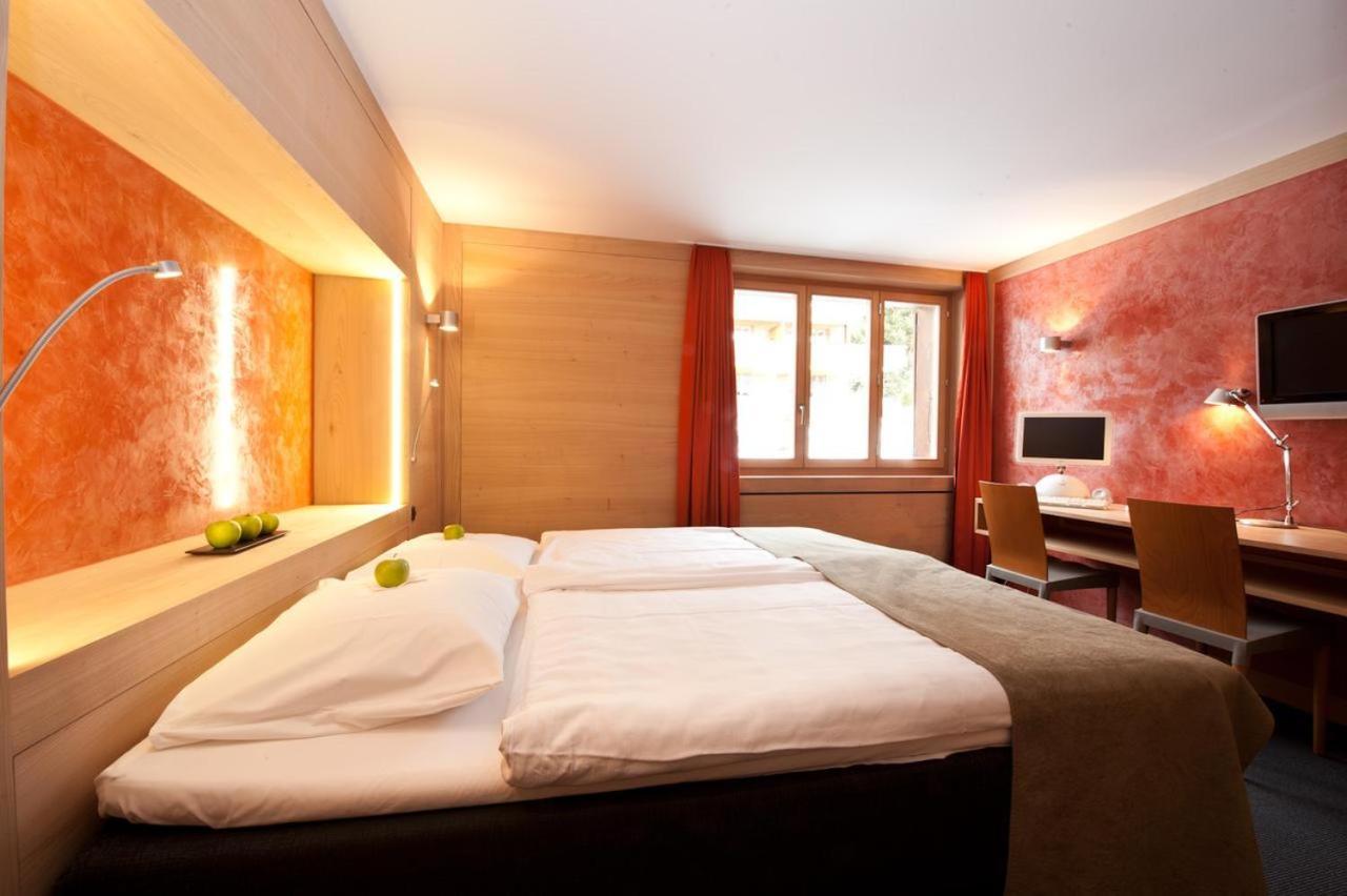 Hotel Alpine Lodge Gstaad Esterno foto