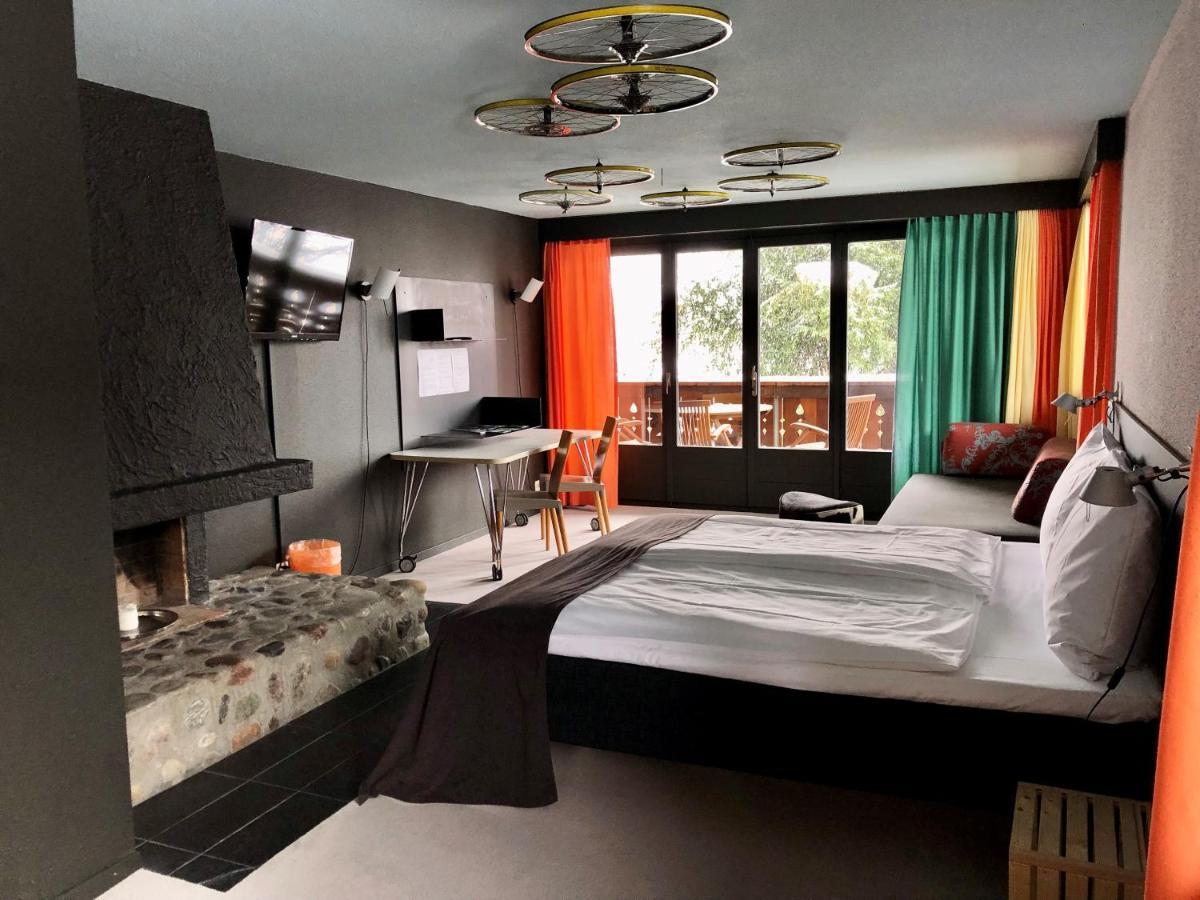 Hotel Alpine Lodge Gstaad Esterno foto
