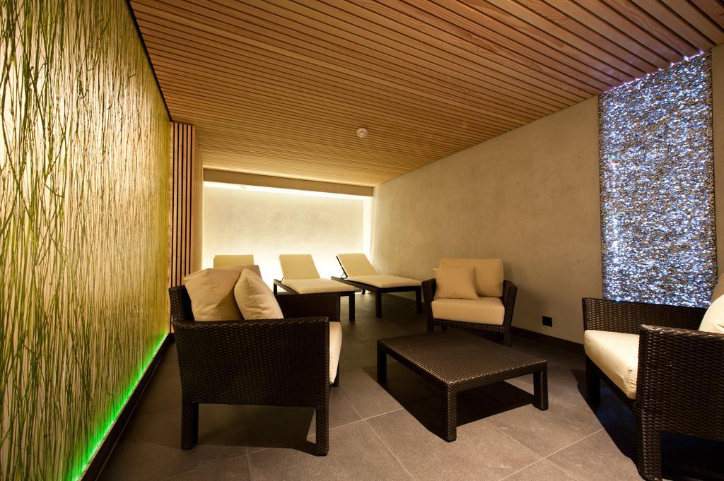 Hotel Alpine Lodge Gstaad Servizi foto
